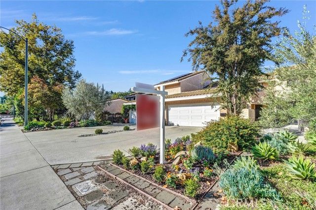 23024 Park Sorrento, Calabasas, CA 91302