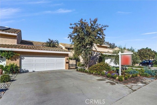 23024 Park Sorrento, Calabasas, CA 91302