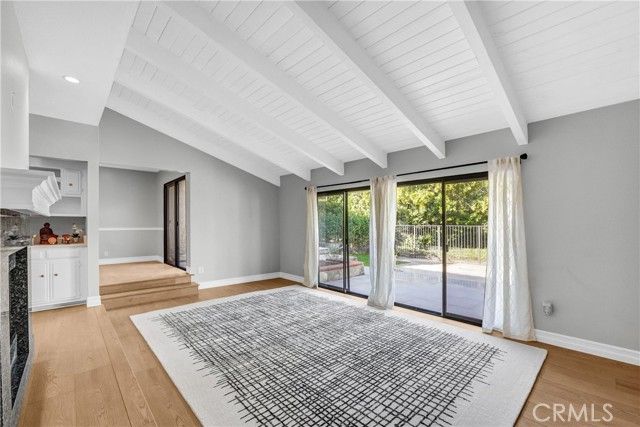 23024 Park Sorrento, Calabasas, CA 91302