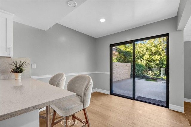 23024 Park Sorrento, Calabasas, CA 91302