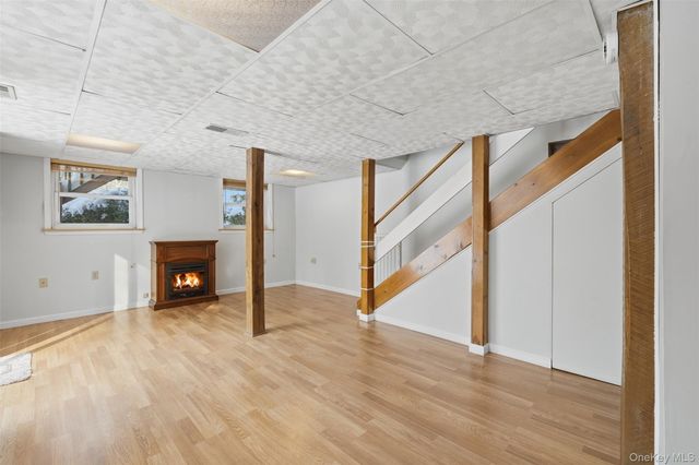 265 Oakland Valley Road, Cuddebackville, NY 12729