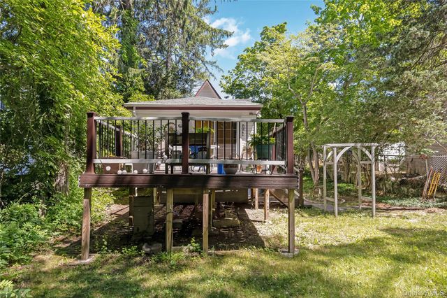 12 Valkyr Road, Rocky Point, NY 11778