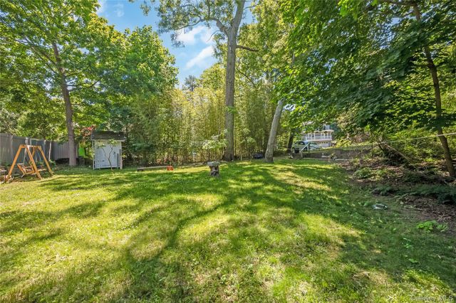 12 Valkyr Road, Rocky Point, NY 11778
