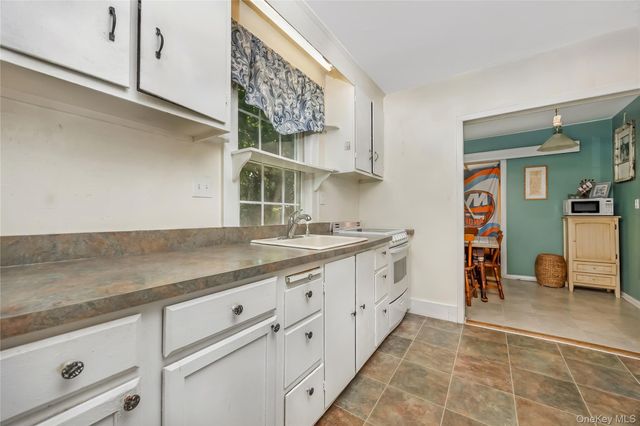 12 Valkyr Road, Rocky Point, NY 11778