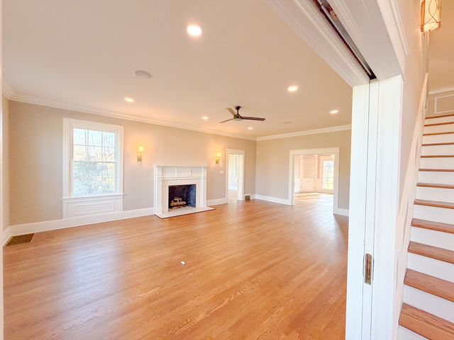 621 E College St, Pulaski, TN 38478