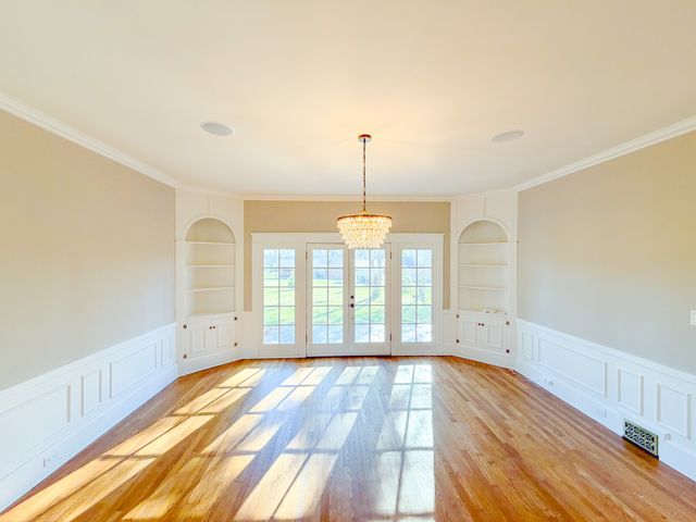 621 E College St, Pulaski, TN 38478