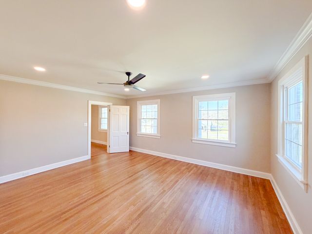 621 E College St, Pulaski, TN 38478