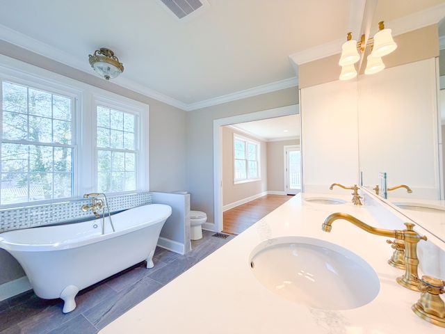 621 E College St, Pulaski, TN 38478