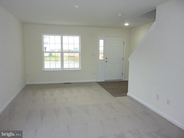 268 DOYLESTOWN RD, Smyrna, DE 19977