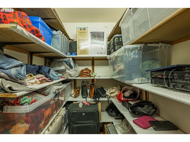 2811 Ne 6TH St, Gresham, OR 97030