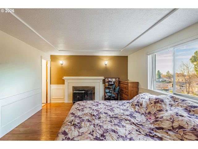 2811 Ne 6TH St, Gresham, OR 97030