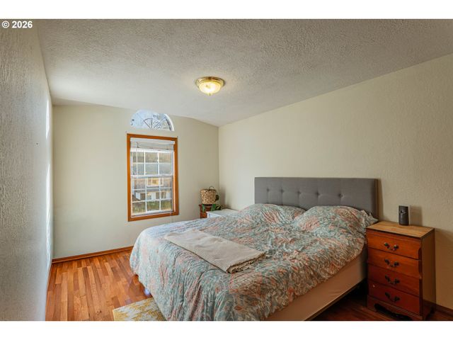 2811 Ne 6TH St, Gresham, OR 97030