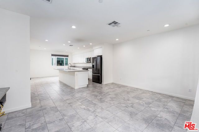 2850 N Glassell Street, Orange, CA 92865