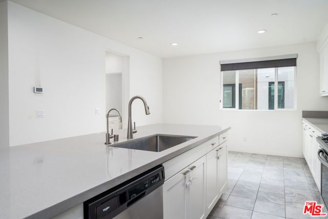 2850 N Glassell Street, Orange, CA 92865