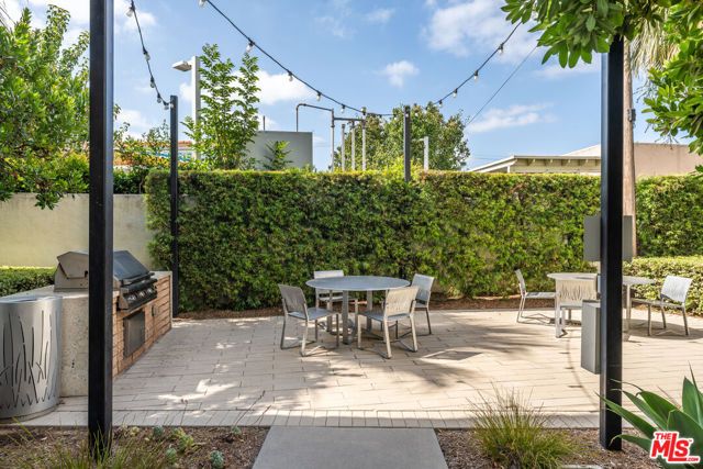 2850 N Glassell Street, Orange, CA 92865