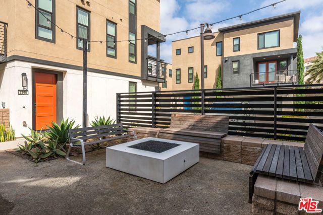 2850 N Glassell Street, Orange, CA 92865