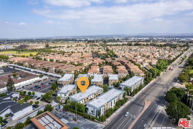 2850 N Glassell Street, Orange, CA 92865