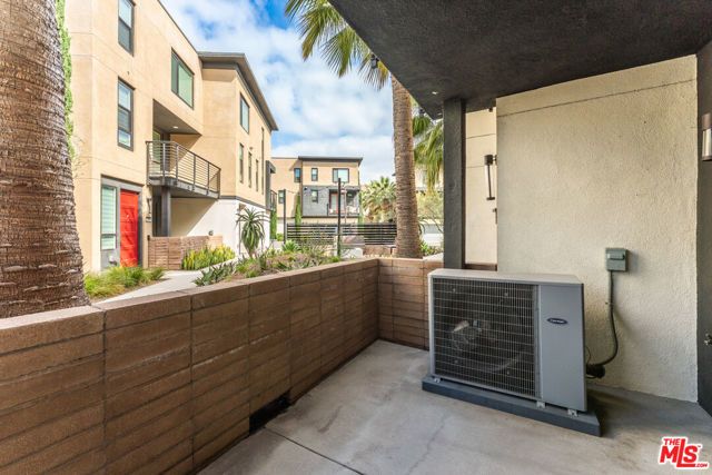 2850 N Glassell Street, Orange, CA 92865