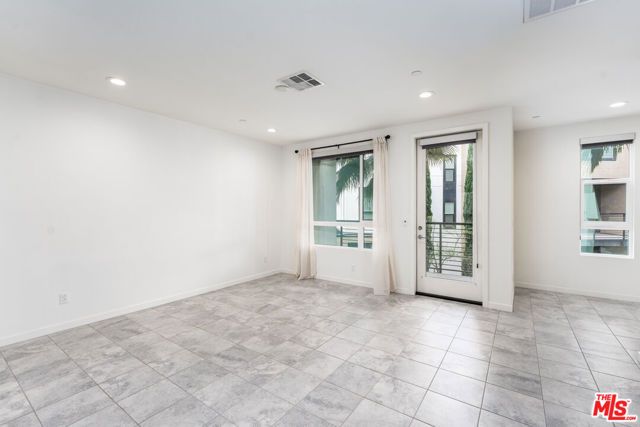 2850 N Glassell Street, Orange, CA 92865