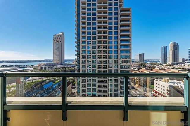 555 Front St 1304, San Diego, CA 92101