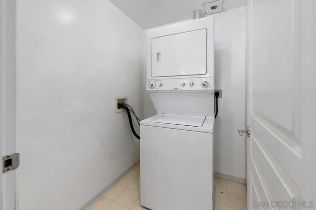 555 Front St 1304, San Diego, CA 92101