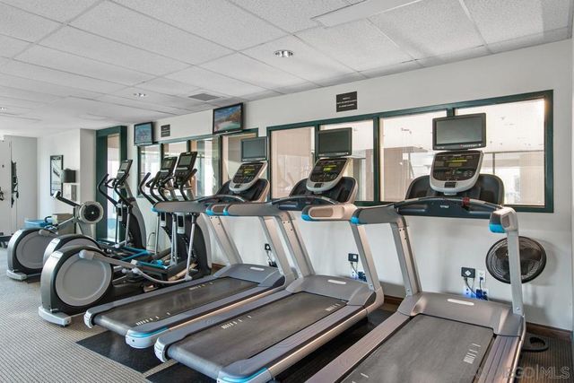 555 Front St 1304, San Diego, CA 92101