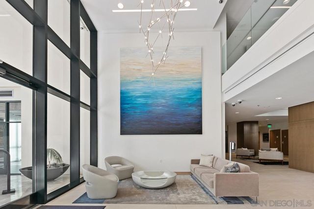 555 Front St 1304, San Diego, CA 92101