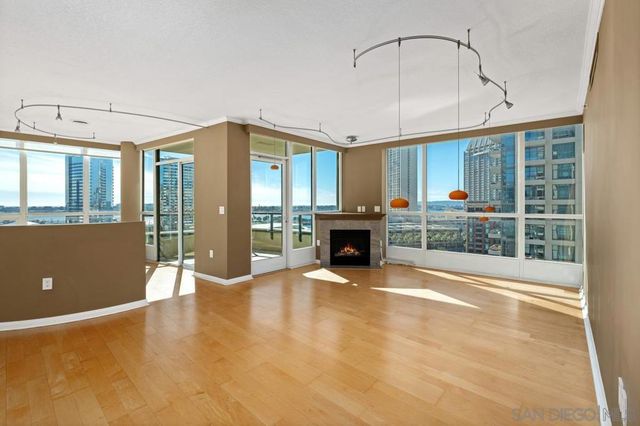 555 Front St 1304, San Diego, CA 92101