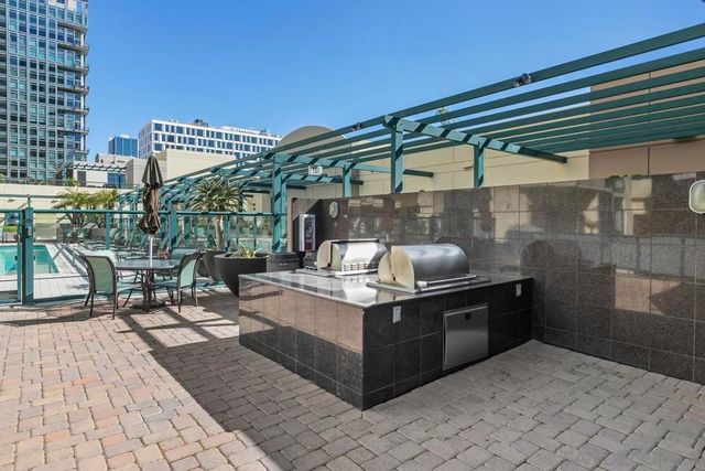 555 Front St 1304, San Diego, CA 92101