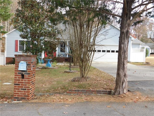 116 Bell Drive, Simpsonville, SC 29681