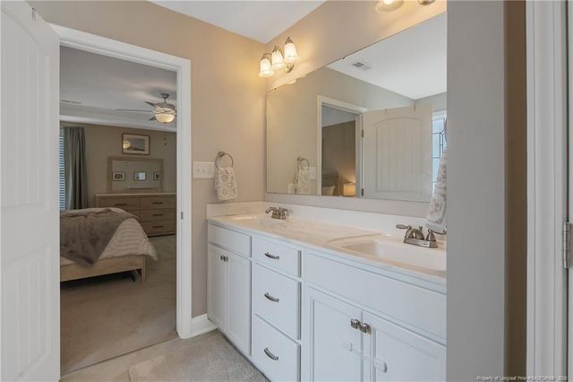 166 Courtland Drive, Raeford, NC 28376