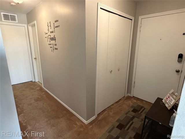 286 E. 13 MILE Road 203, Madison Heights, MI 48071