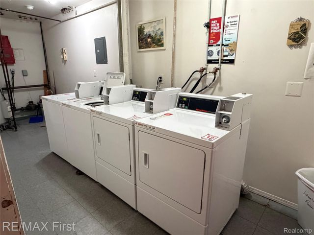 286 E. 13 MILE Road 203, Madison Heights, MI 48071