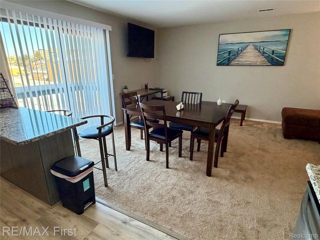 286 E. 13 MILE Road 203, Madison Heights, MI 48071