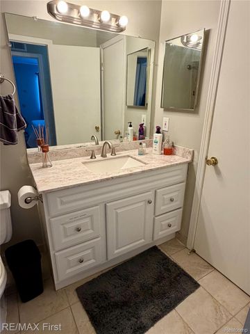 286 E. 13 MILE Road 203, Madison Heights, MI 48071