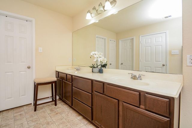 2531 Tucker Creek, Fresno, TX 77454