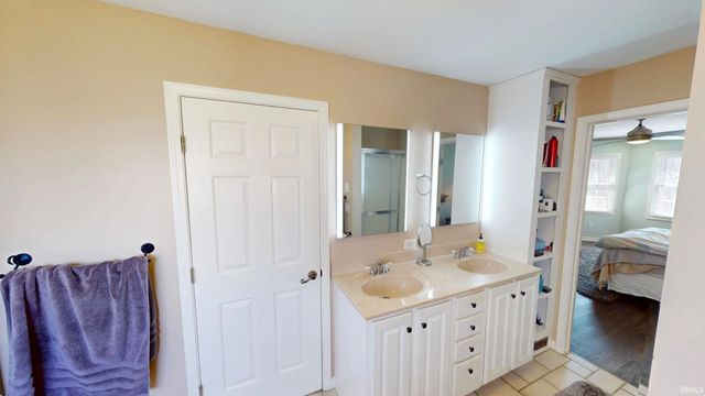 8920 W Michael Drive, Huntingburg, IN 47542