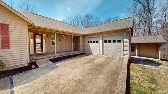 8920 W Michael Drive, Huntingburg, IN 47542