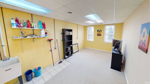 8920 W Michael Drive, Huntingburg, IN 47542