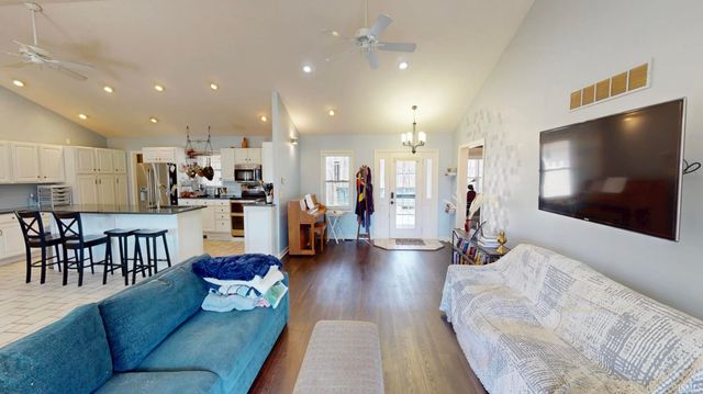 8920 W Michael Drive, Huntingburg, IN 47542