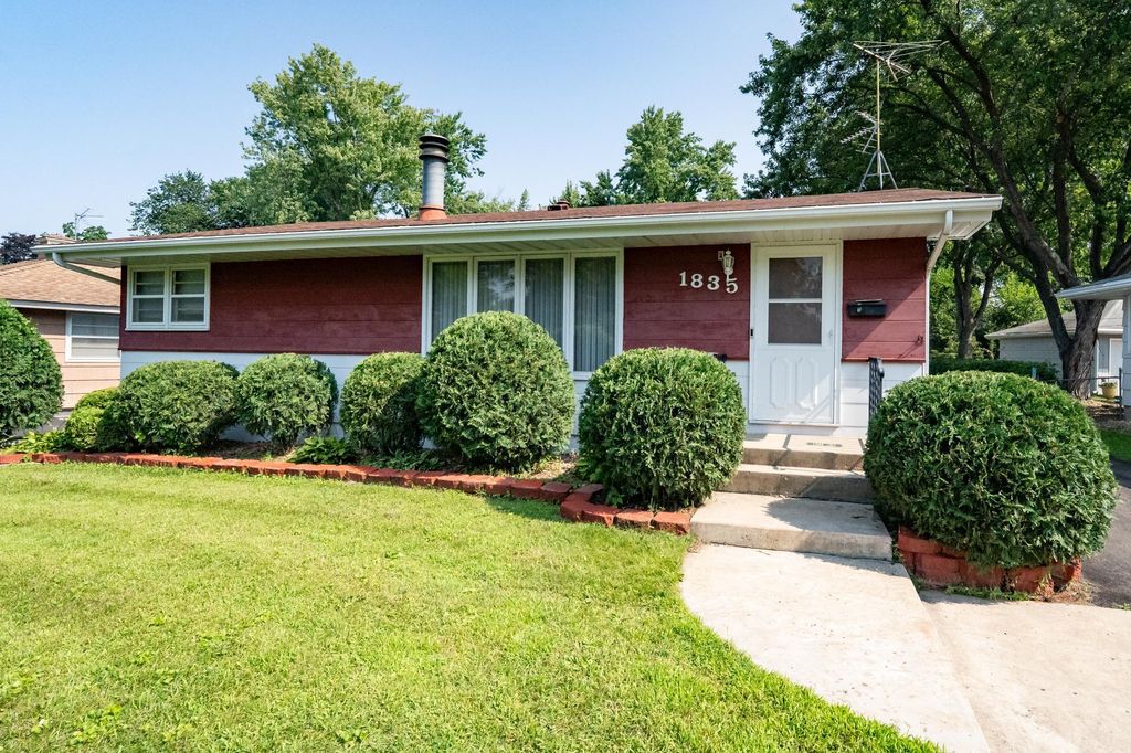 1835 Parker Road, Saint Louis Park, MN 55426
