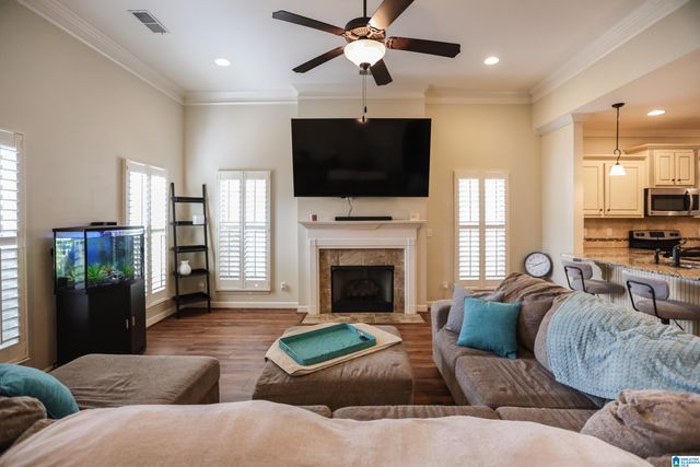 195 LORRIN LANE, Sterrett, AL 35147