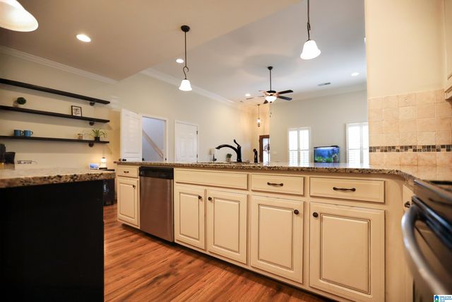 195 LORRIN LANE, Sterrett, AL 35147