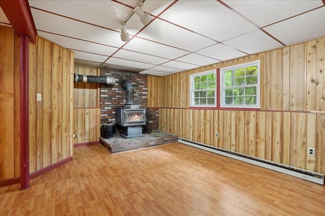 2 Nightingale Lane, Litchfield, NH 03052