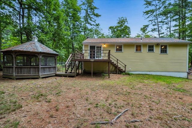 2 Nightingale Lane, Litchfield, NH 03052