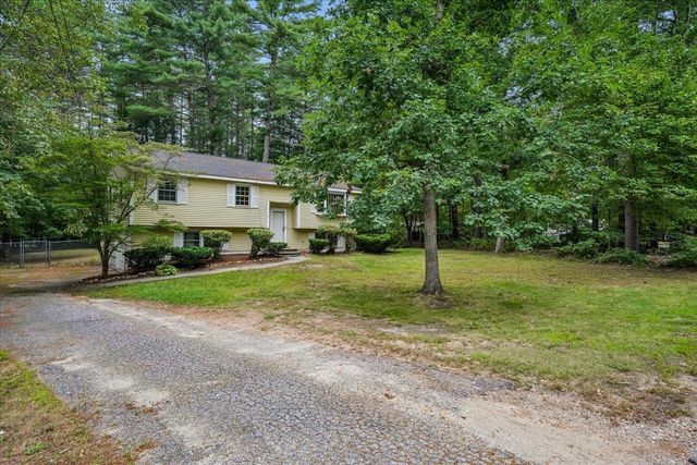 2 Nightingale Lane, Litchfield, NH 03052