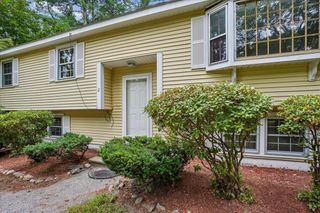 2 Nightingale Lane, Litchfield, NH 03052