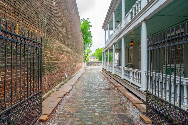 66 Beaufain Street, Charleston, SC 29401