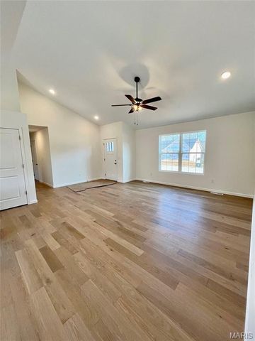 801 Lakeway Drive, Labadie, MO 63055