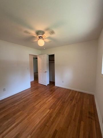 157 Jennifer Lane NW, Lilburn, GA 30047